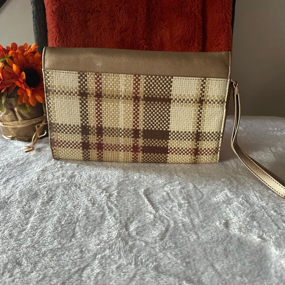 N/A autumn clutch